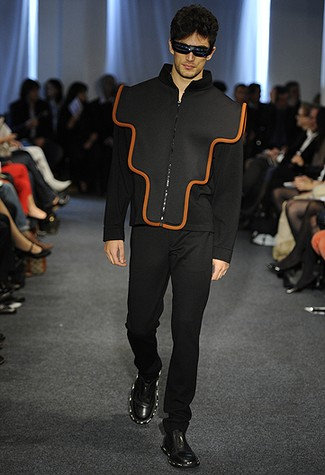 Illustration for article titled Space age fashion comeback crashes and burns